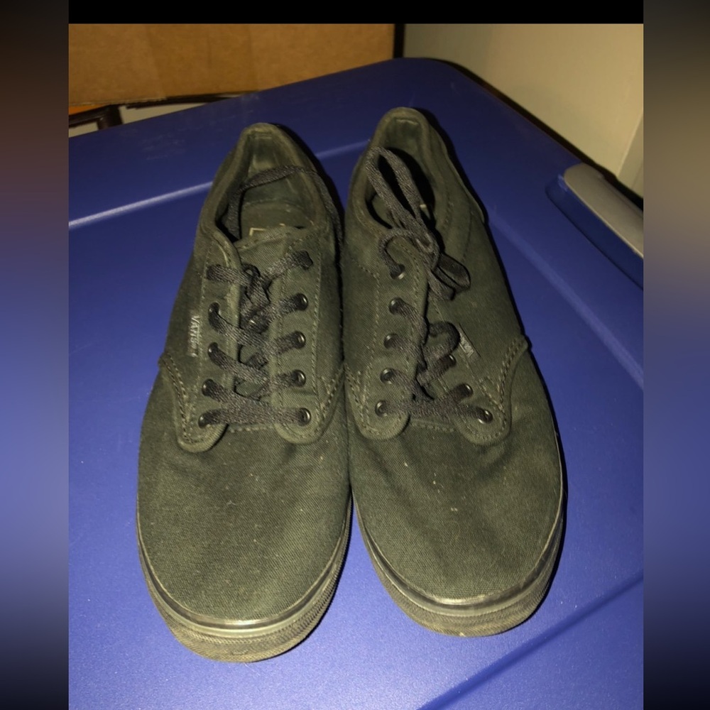 Women’s black‎ vans shoes